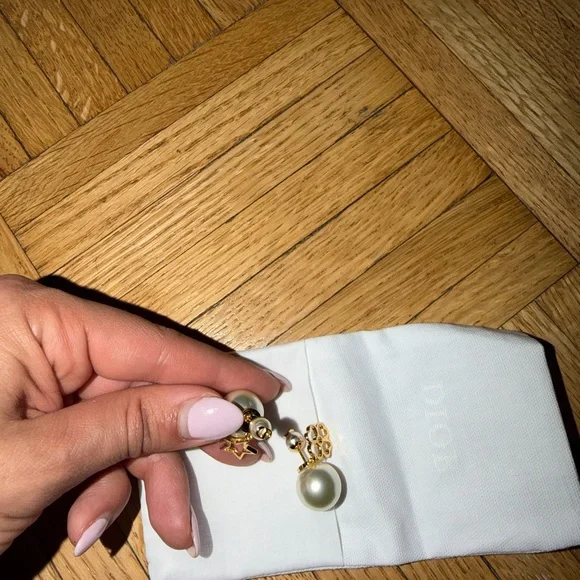 Dior Pearl Stud Earrings with Gold Star and Flower Charms - Picture 4 of 4